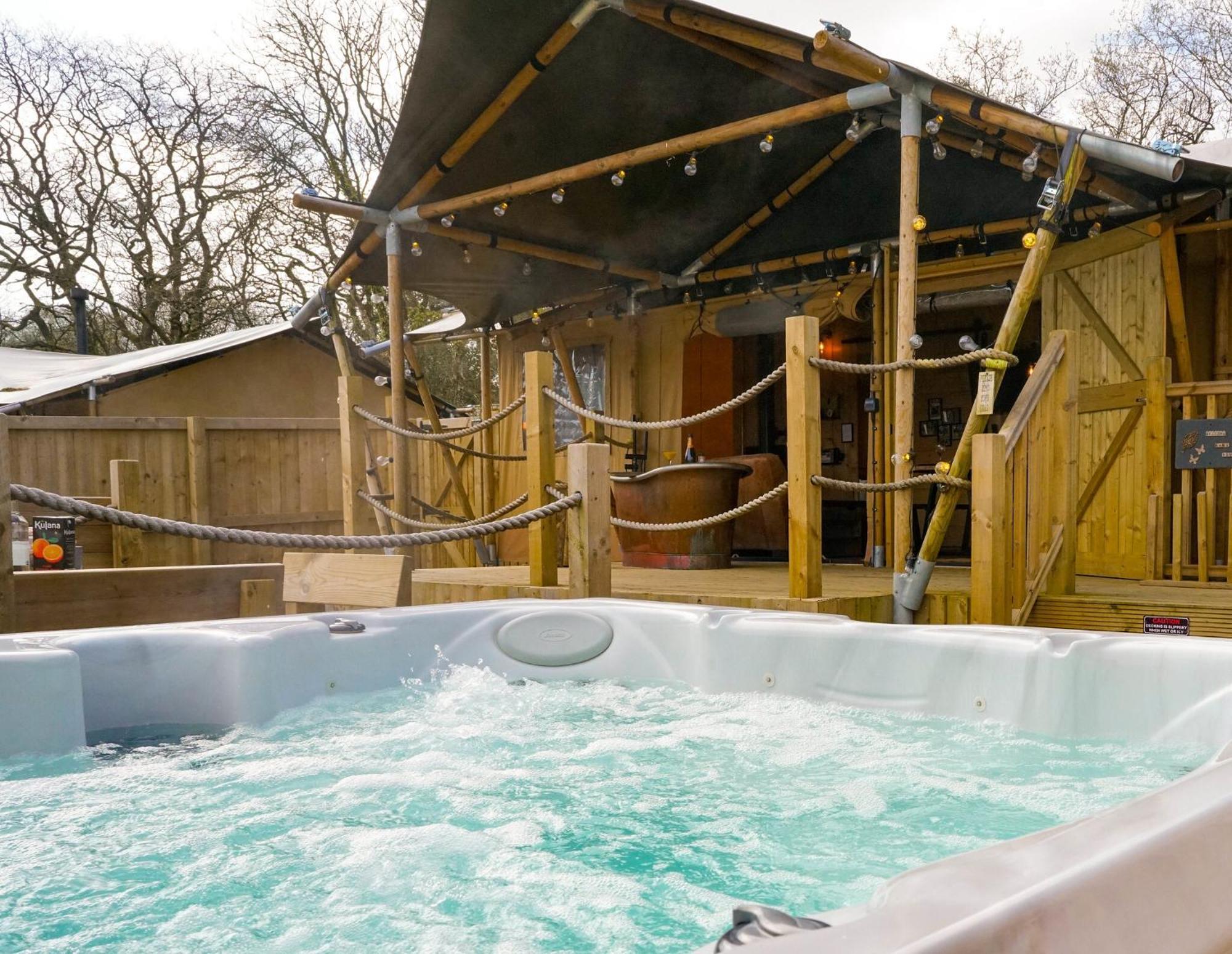 Jungle Book Safari Tent Tenby Eksteriør bilde